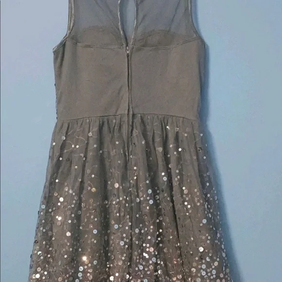 Sequins mesh dress - Picture 2 of 4